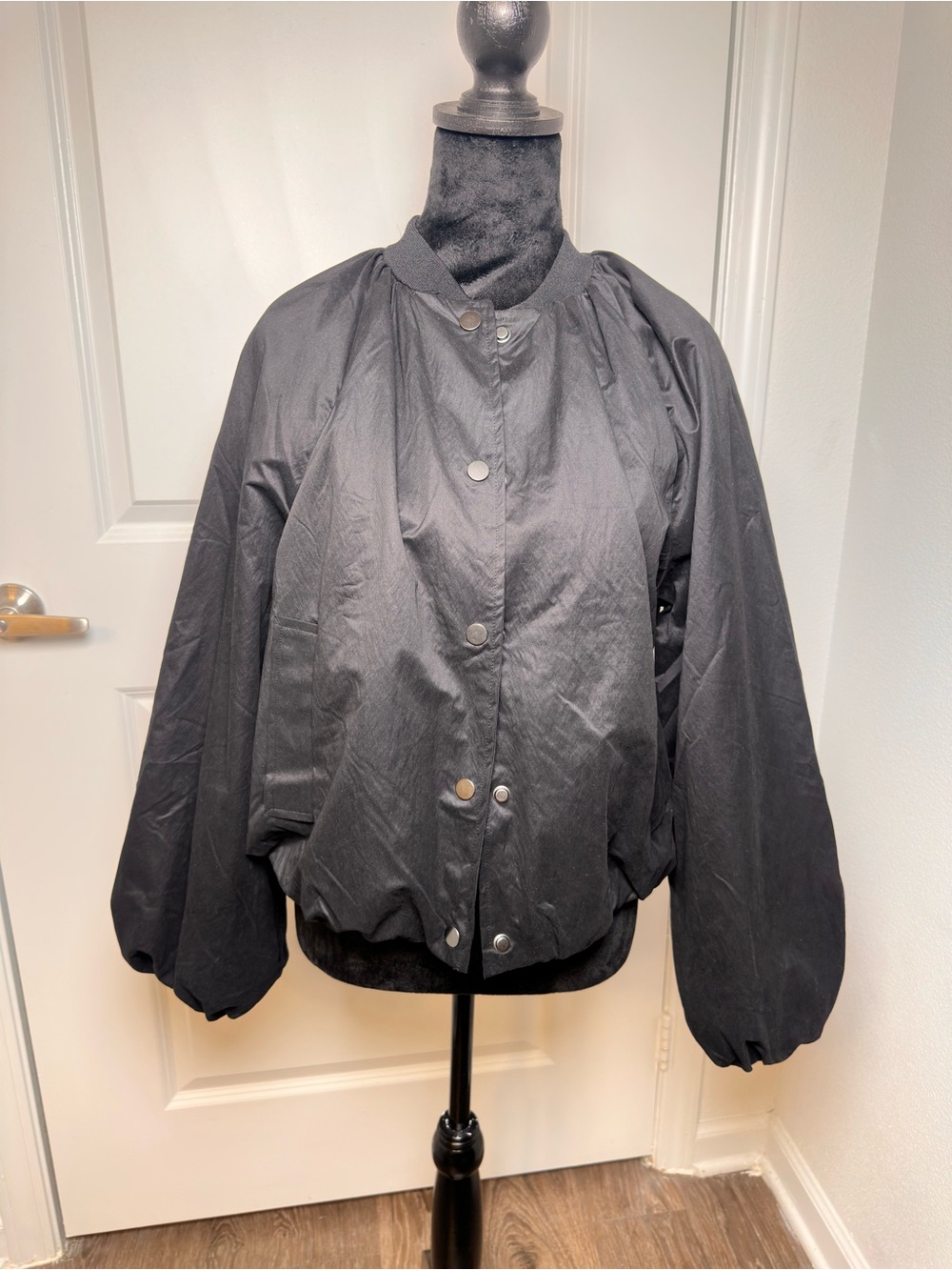 a new day Black Women's Bomber Jacket with Balloon Sleeves / BNWT